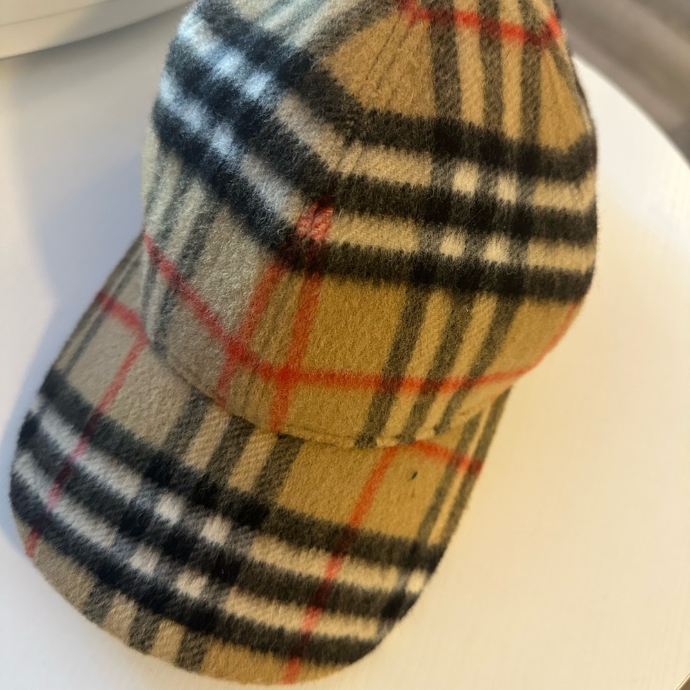 Burberry Cashmere Cap